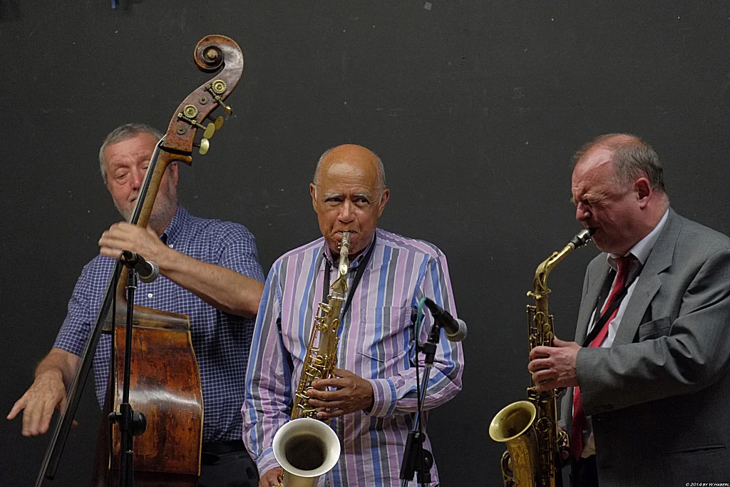 Enrico Tomasso, Alan Barnes 
