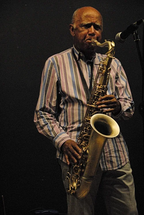 Enrico Tomasso, Alan Barnes 
