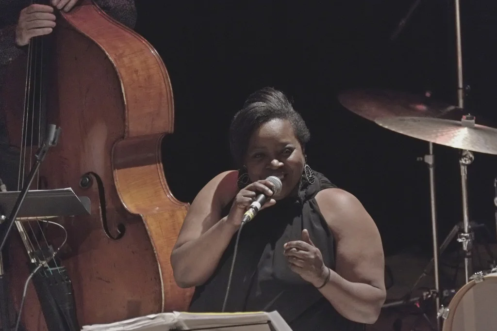 Aydenne Simone with the Keith Ingham Trio