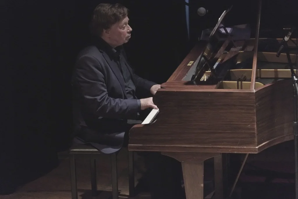 Aydenne Simone with the Keith Ingham Trio