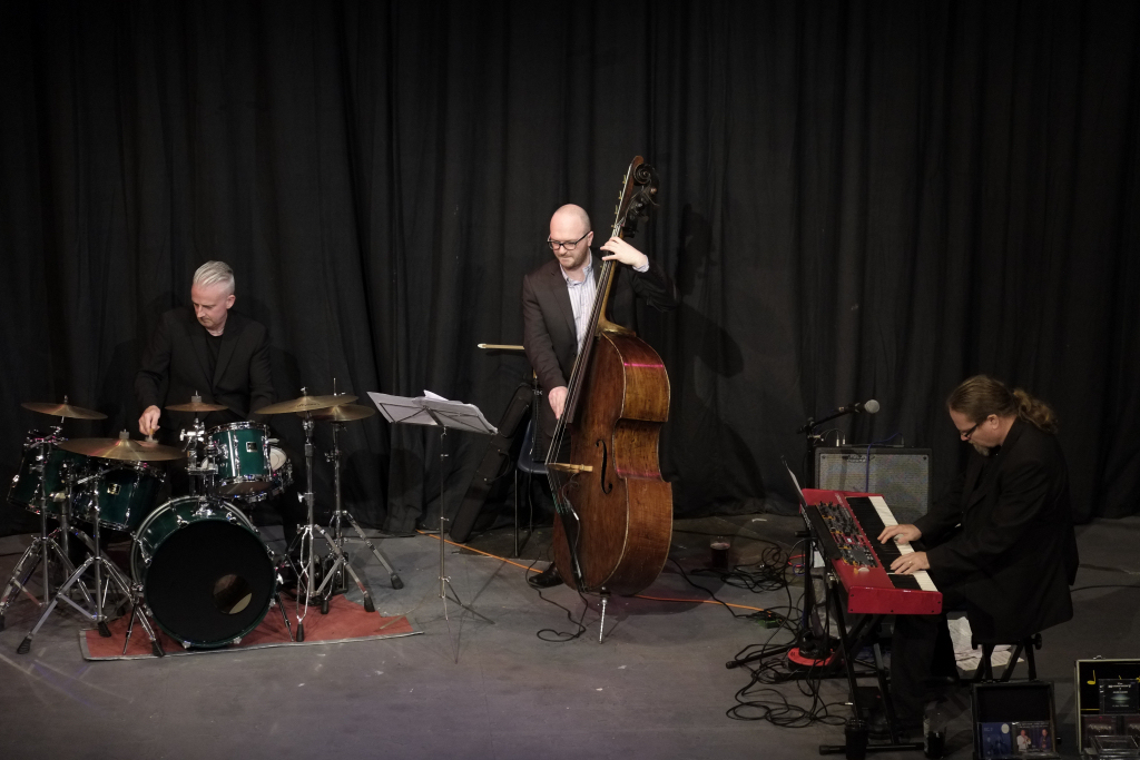 Craig Milverton Trio with Sandy Suchadolski and Nick Millward