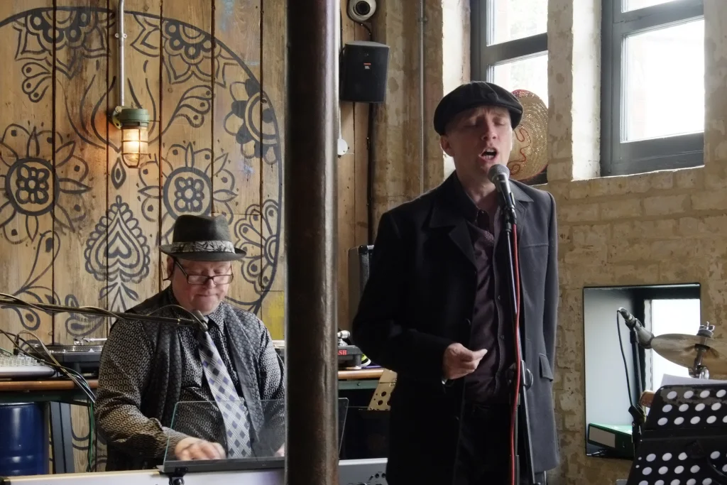 Fringe Gigs around Newport