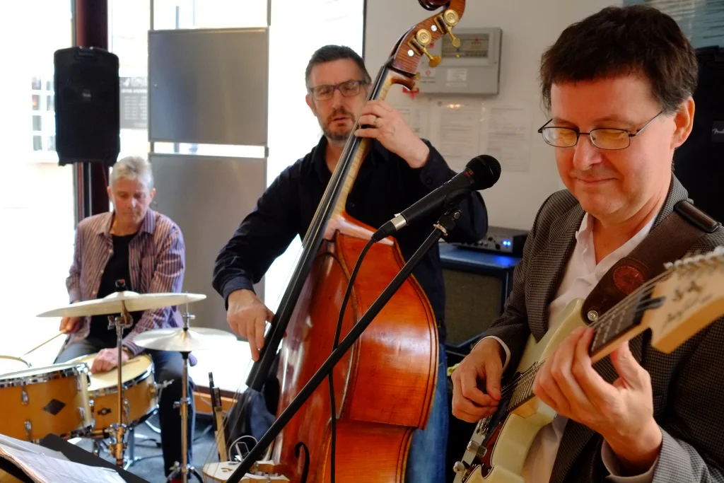 Fringe Gigs around Newport