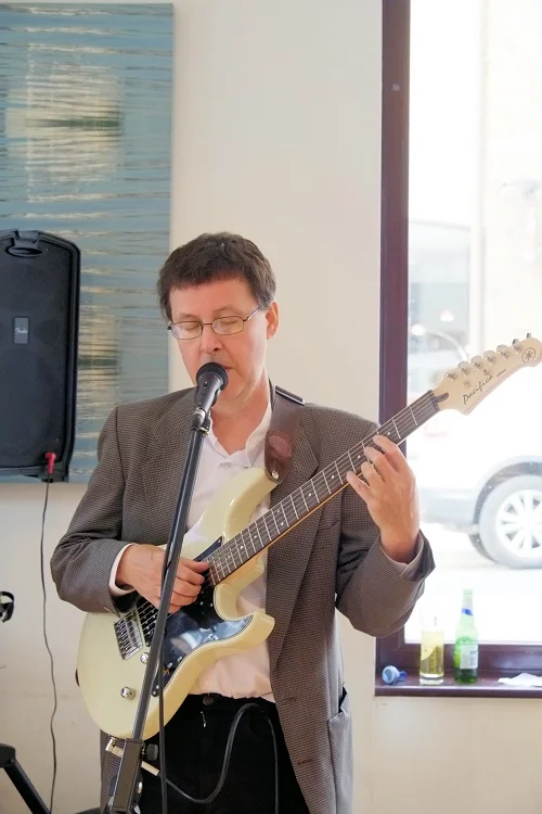 Fringe Gigs around Newport