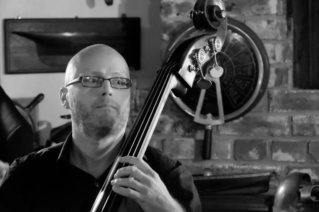 Fringe Gigs around Newport