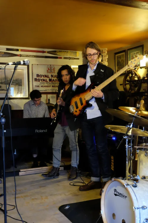 Fringe Gigs around Newport