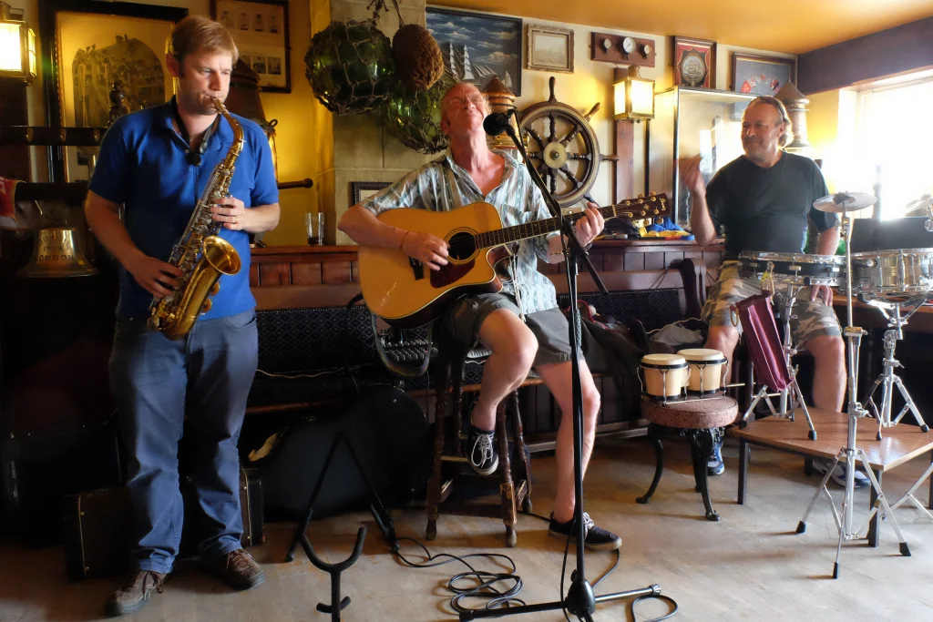Fringe Gigs around Newport